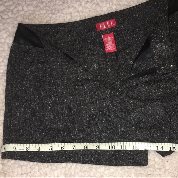 ELLE SHORTS. SIZE 4. ALMOST NEW. - Picture 4 of 6